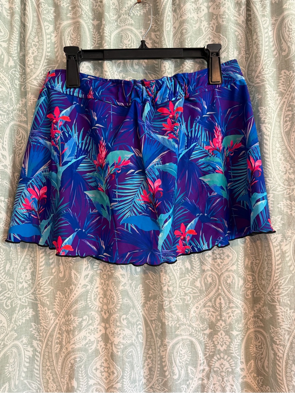 Women's Tropical Print Mini Skirt - Blue Floral - Picture 4 of 4